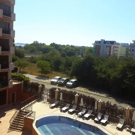 Апартамент River Park Слънчев бряг
